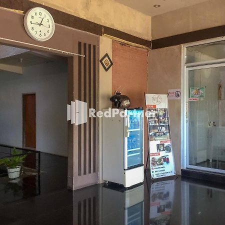 Wisma Andini Palopo Redpartner Екстер'єр фото